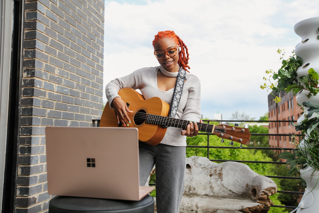 Learn Acoustic Guitar Online: Start Playing Today