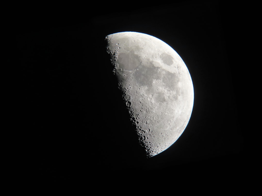 Learn About the Moon Phases Online: Complete Beginner Guide